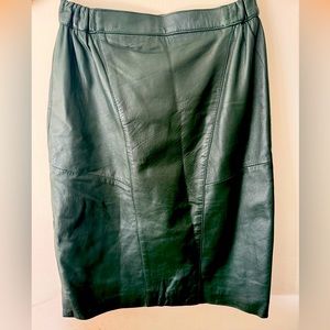 Adler sovereign vintage green high waisted leather skirt size 4